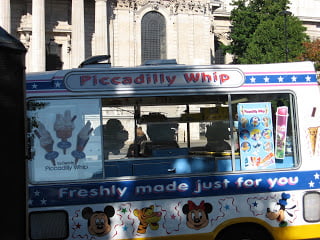 Piccadilly Whip
